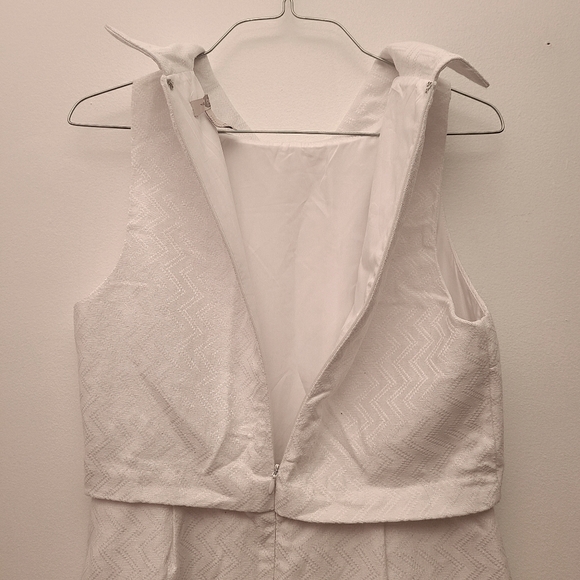 Forever 21 White Dress- Contemporary - Picture 6 of 9